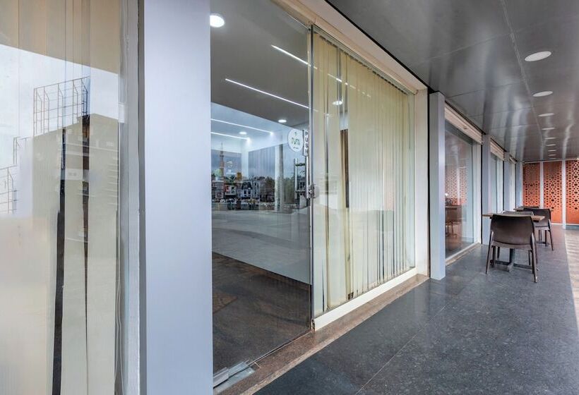 فندق Treebo Sky City Grand