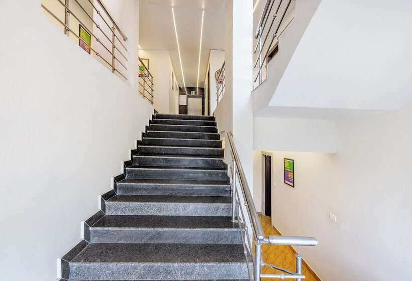 فندق Treebo Sky City Grand