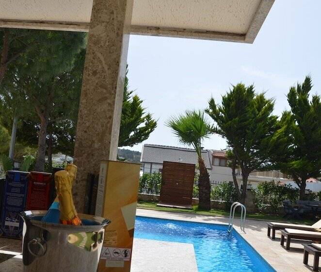 فندق Wind Of Çeşme