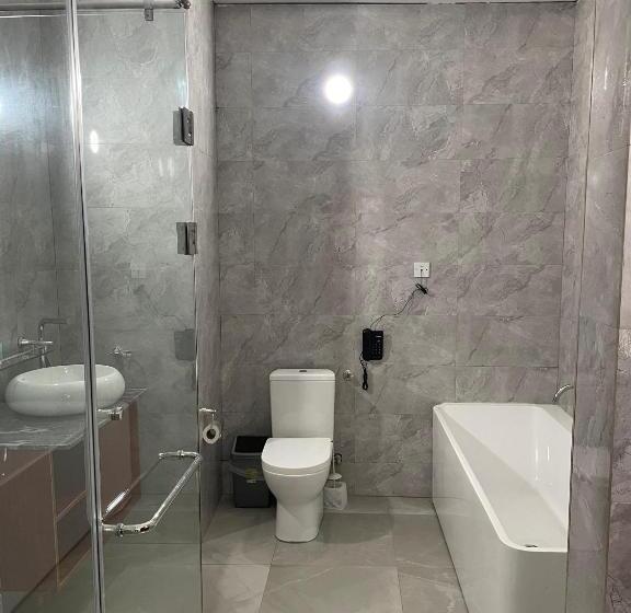 Manna Heights Hotel And Conference Center