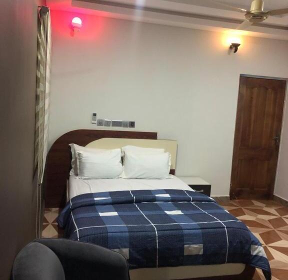 Micmoni Royal Hotel And Suite