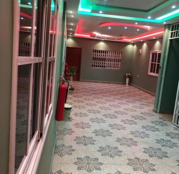 Micmoni Royal Hotel And Suite