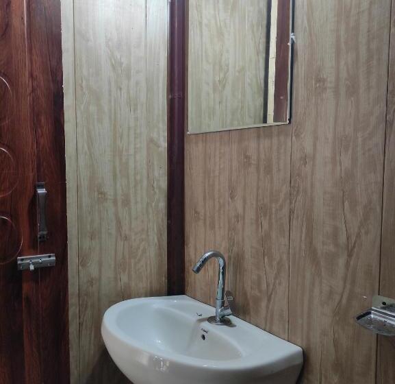 Narayan Valley Resort