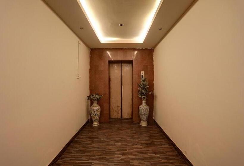 Oyo Hotel Phool Plaza