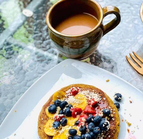 פנסיון Blue Lotus Chamomile With Mountain View And Balcony