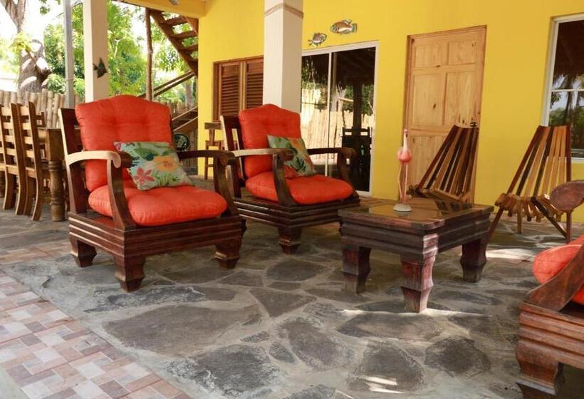 بنسيون Casa Pelícano