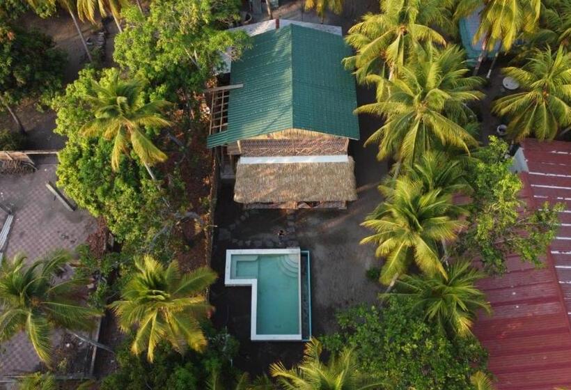 بنسيون Casa Pelícano