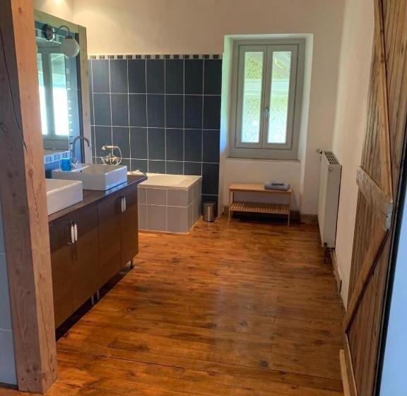 ペンション Domaine La Barbe