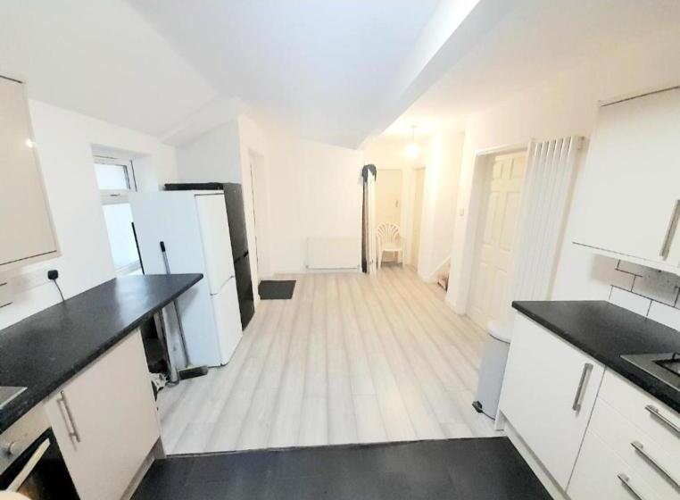 פנסיון Double Ensuite Room Free Parking