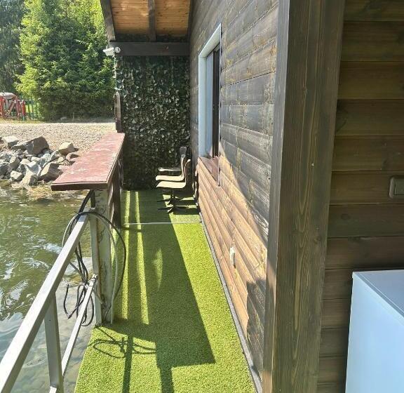 ペンション Echilibru