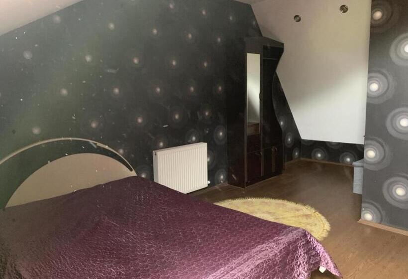 پانسیون Guest House Akaki