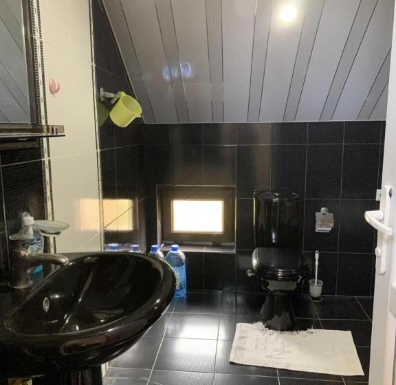 پانسیون Guest House Akaki