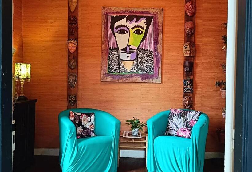 פנסיון La Maison Des Artistes