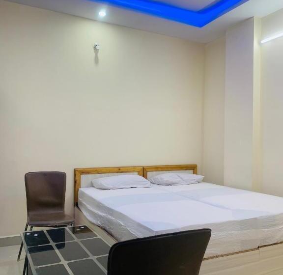 ペンション Lexus Lodge