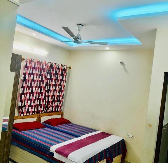 ペンション Lexus Lodge