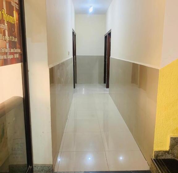 ペンション Lexus Lodge