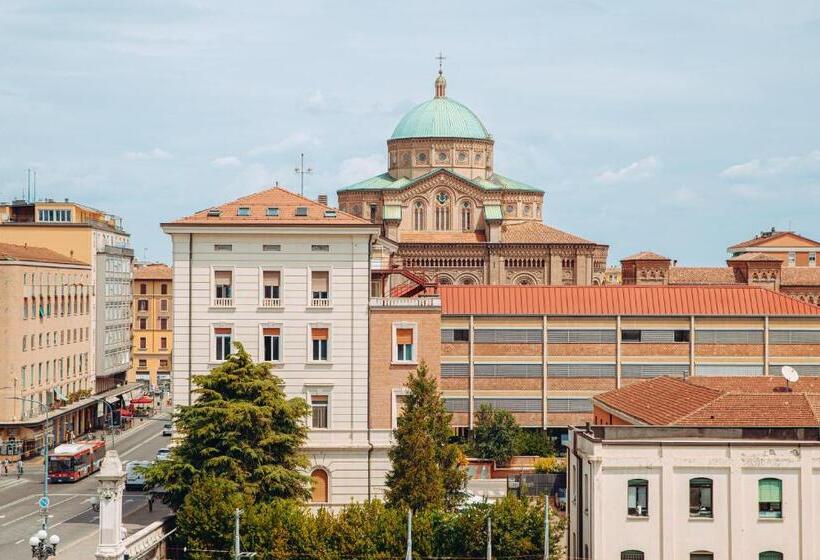 پانسیون Macan Suite Rooms