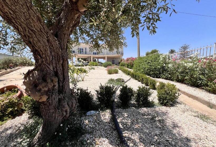 פנסיון Marzamemi Rooms