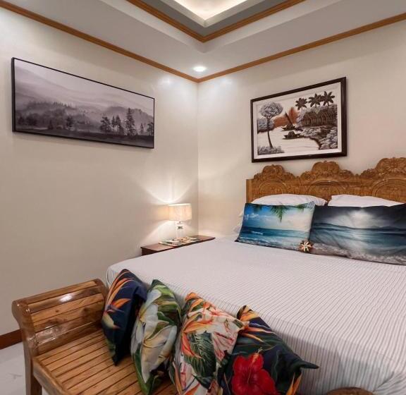 Пансион Luxury Vacation House Oceanfront In Lila, Bohol