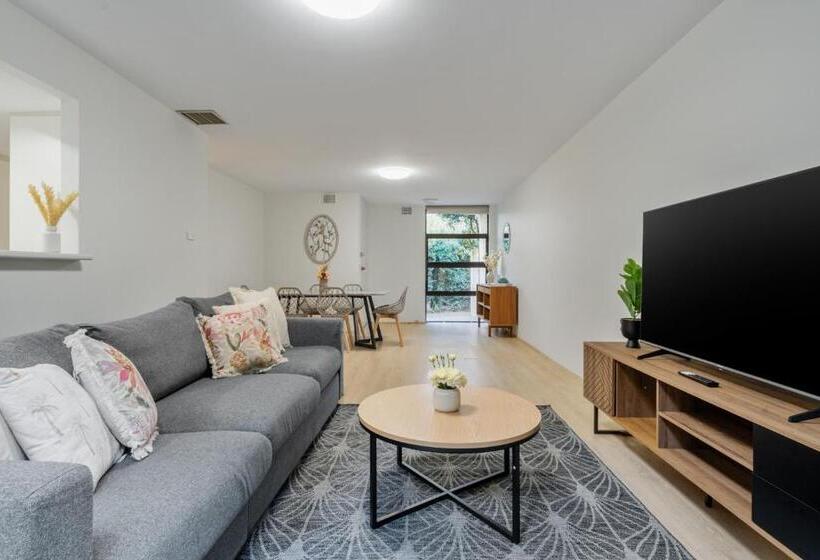 پانسیون 1nc Spacious 3bedroom Townhouse, North Sydney Free Parking