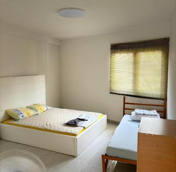 پانسیون Stefi Kompani