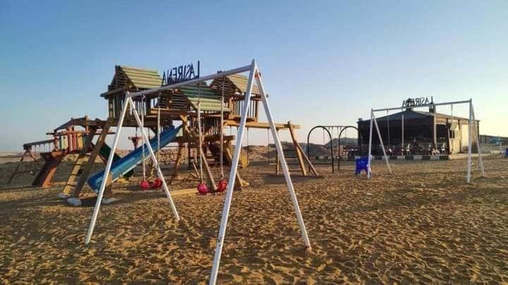 Курорт لاسرينا عيون موسي راس سدر أرضي بجاردن فيو بحر وعلي البيسين للعائلات فقط