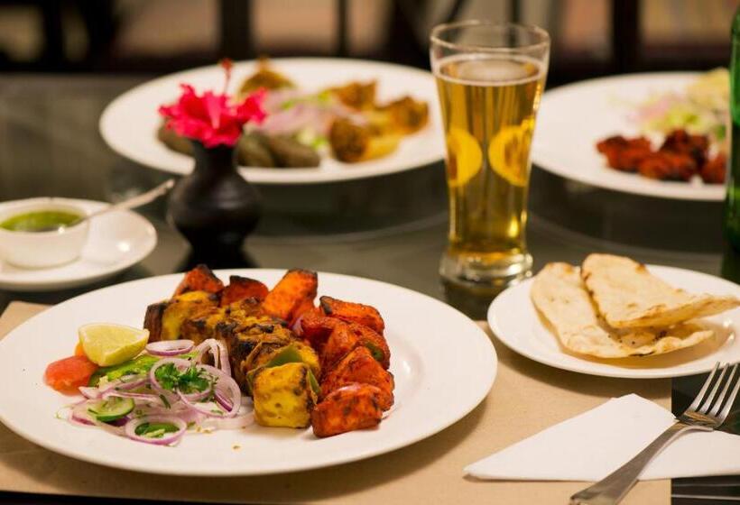 منتجع Franco Tamil Villas