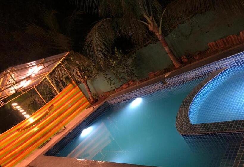 منتجع Sai Smruti Holidays Home