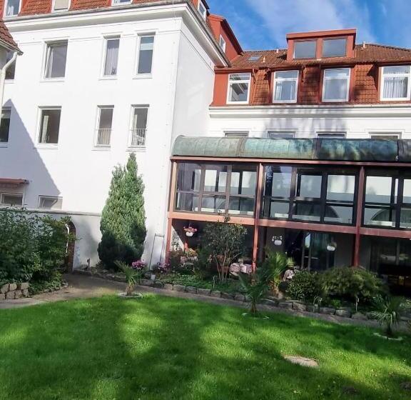 See Schlosshotel Am Kellersee