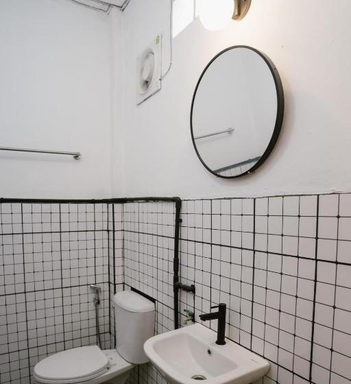 Ta Kaew Hostel ตาแก้ว โฮสเทล