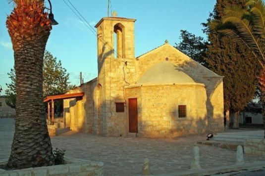 Arodes Asteria Volunteer & Youth Eco Hostel