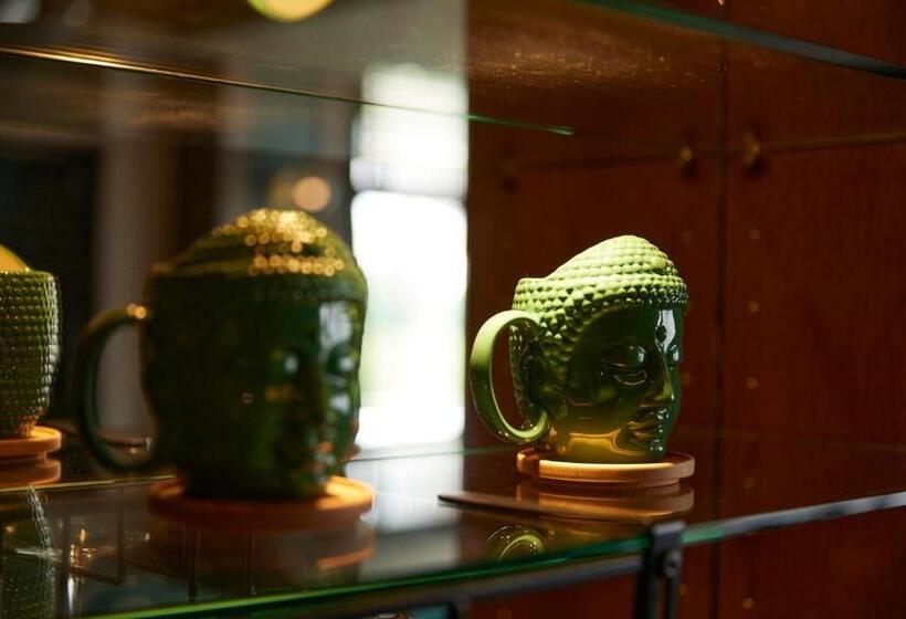 鎌倉小町 大仏さまノ休日ホテル The Big Buddha Holiday Hotel Kamakura