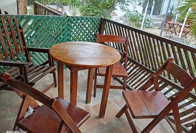 Общежитие Hosteria Casamar