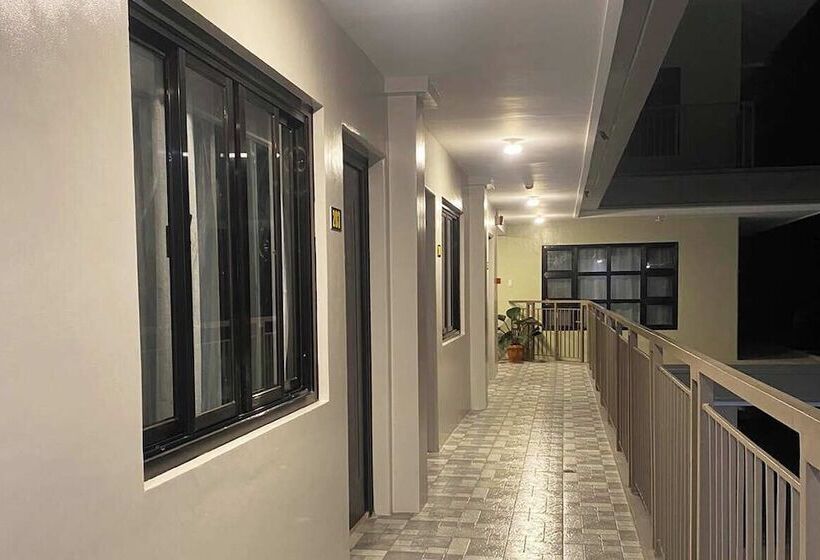 هاستل La Patria Baybay Tourist Inn Powered By Cocotel