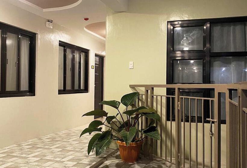 هاستل La Patria Baybay Tourist Inn Powered By Cocotel