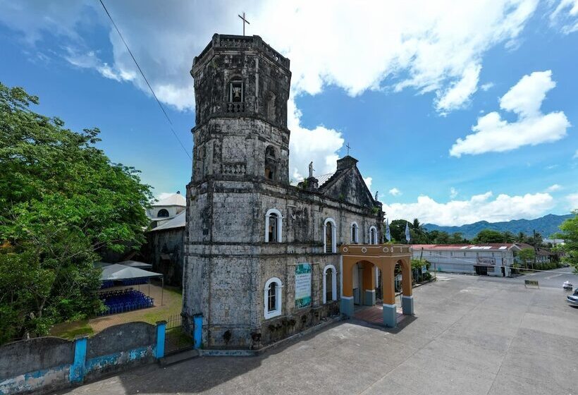 هاستل La Patria Baybay Tourist Inn Powered By Cocotel