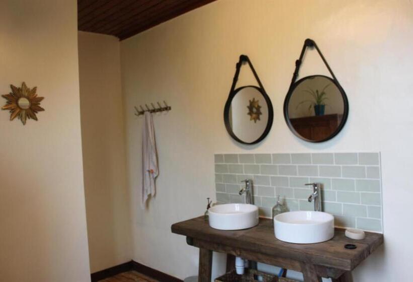 민박 Auberge De La Croix Du Maupas