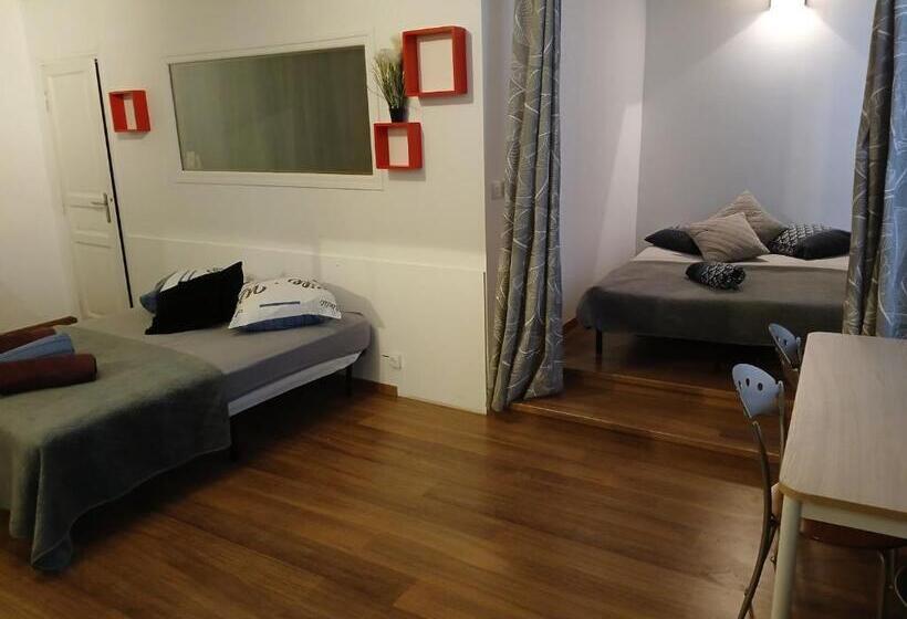 مبيت وإفطار Boigne Insolite