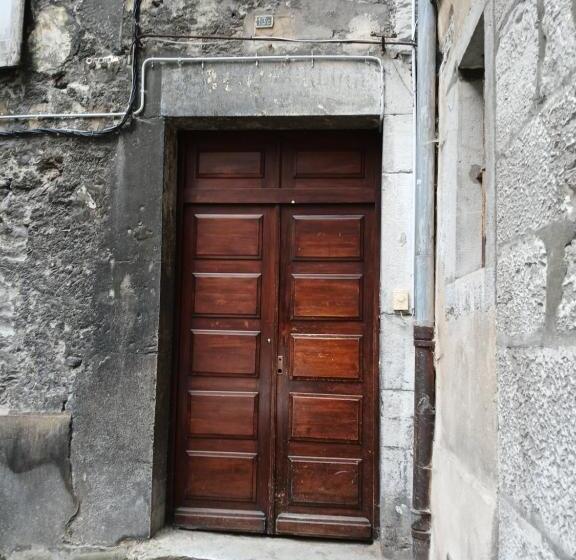 مبيت وإفطار Boigne Insolite