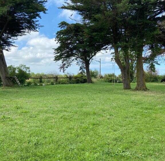 مبيت وإفطار Chambres De L Enclose