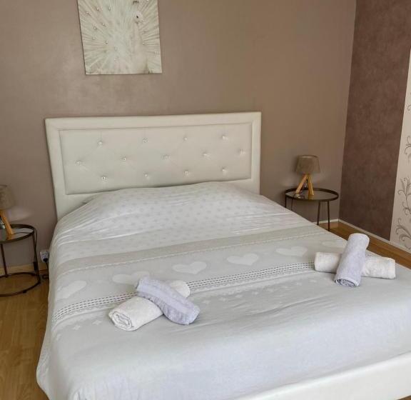 مبيت وإفطار Chambres De L Enclose