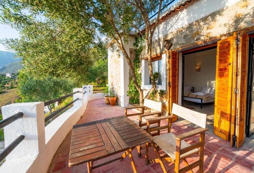 تختخواب و صبحانه Farm Finn