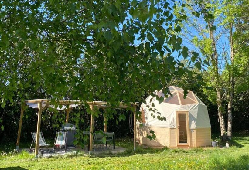 צימר L Enclave Insolite   Cabanes Avec Piscine Et Bains Nordiques