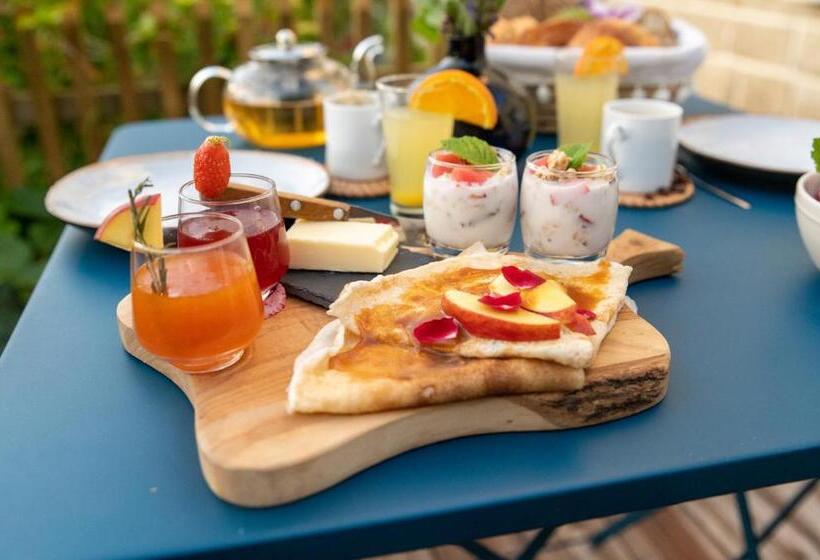 تختخواب و صبحانه L Escale Fleurie à Saint Brieuc