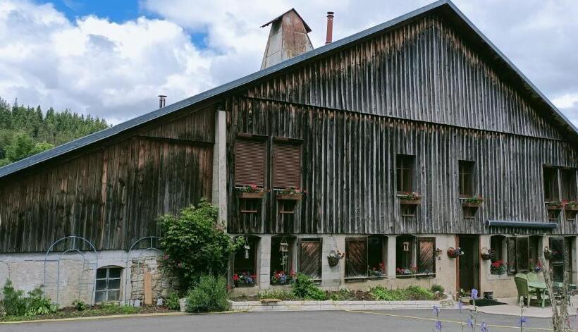 ベッドアンドブレックファースト La Grand Raie Table D Hôtes