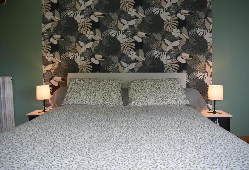 צימר Le Cardoué, Chambres D Hôtes Proche Du Puy Dufou