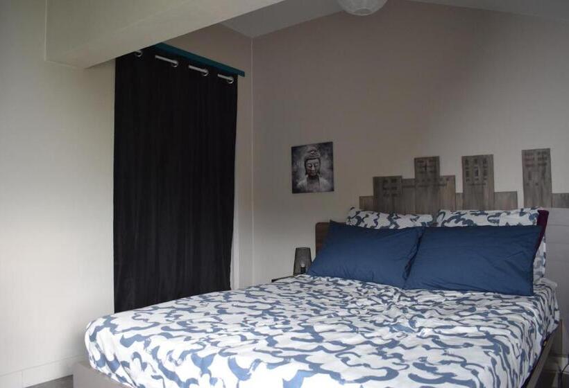 צימר Le Cardoué, Chambres D Hôtes Proche Du Puy Dufou