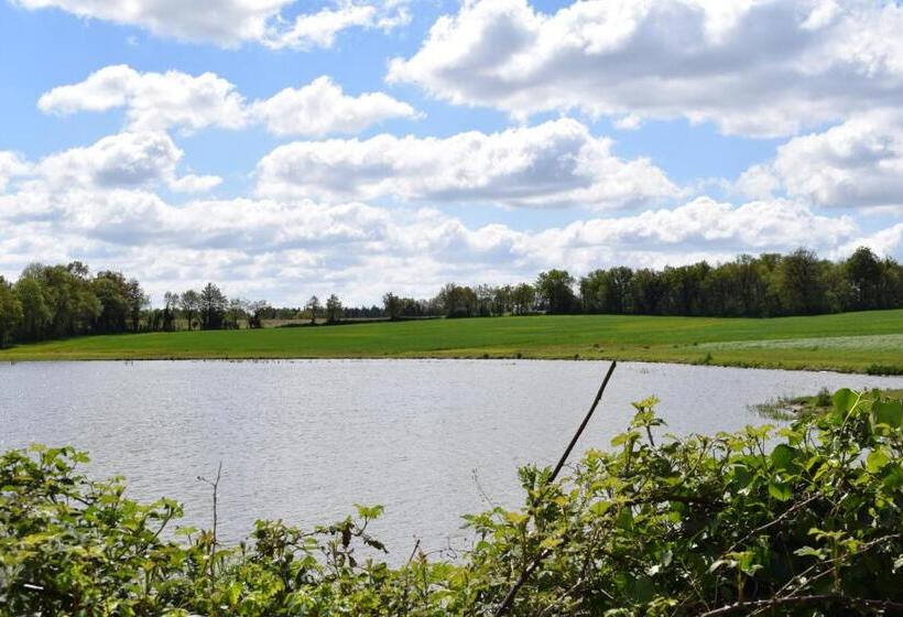 צימר Le Cardoué, Chambres D Hôtes Proche Du Puy Dufou