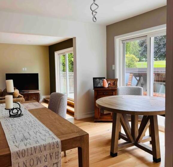 مبيت وإفطار Oceanside Manor   Fancy Room   Golf Course & Beach View