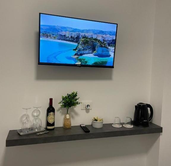 민박 Soraya Rooms Tropea